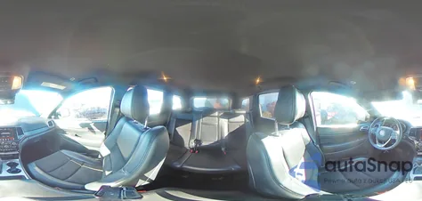 2021 Jeep Grand Cherokee Laredo z USA, uszkodzony, nr VIN 1C4RJFAG3MC588807